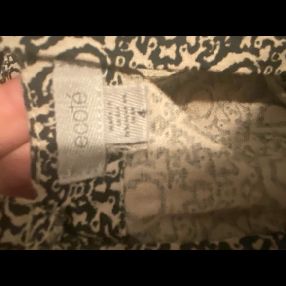 Urban Outfitters Printed Romper - Picture 3 of 3